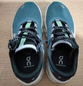 ZAPATILLAS. ON CLOUD.