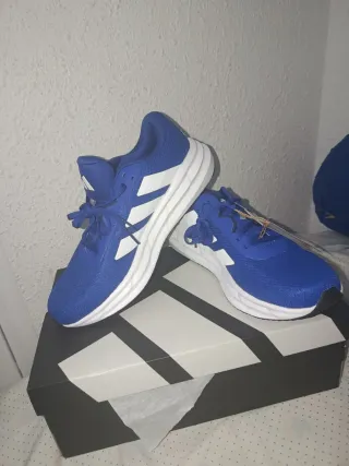 Zapatillas Adidas Azul y Blanco