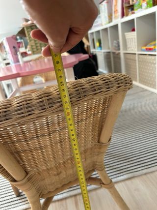 Mesa infantil VTV + 2 silloncitos ratán