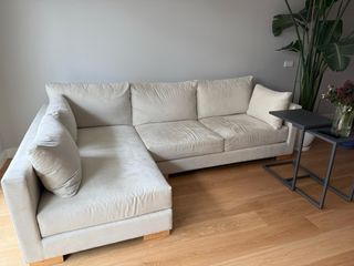 Sofá Milú chaise longue izqda 4 plazas marca BANAK