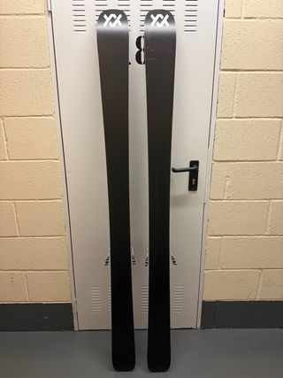 Volkl Mantra 102 Esquís