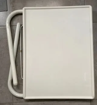 Mesa plegable auxiliar