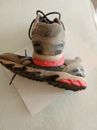 Zapatillas trekking Asics Gel Sonoma Anderson Bell