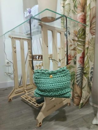 Bolso crochet verde agua marina con botón dorado