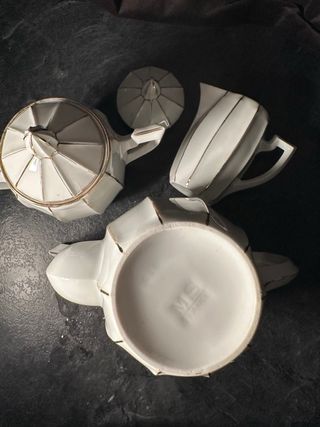 Set de té porcelana blanco y oro estilo art deco