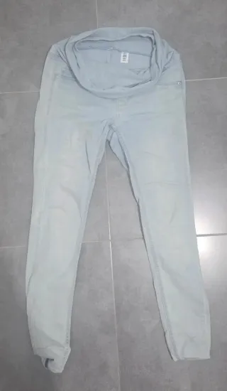 Vaqueros premamá blancos