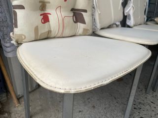 Juego de 4 Sillas de Cocina Metálicas