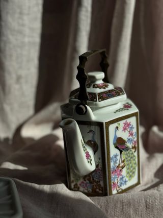 Tetera Vintage Porcelana Japonesa Pavos Reales