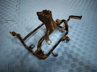 Araña Yamaha XJ600S Diversion.