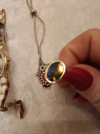 Conjunto de Joyas: Pulsera, Anillos y Collar