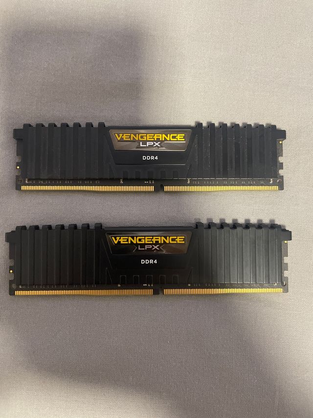 Corsair Vengeance LPX DDR4 2x8GB