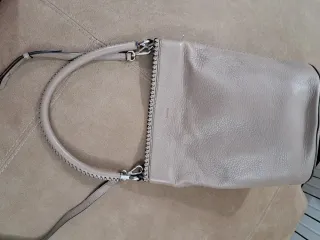 Bolso de mano y bandolera beige/gris