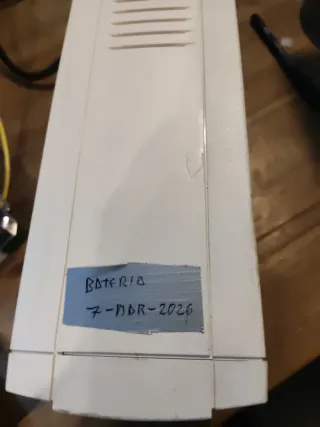 SAI UPS APC Back-UPS CS 650 Batería Nueva