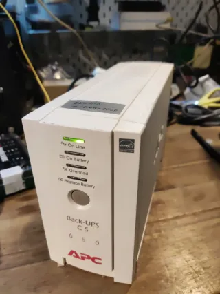 SAI UPS APC Back-UPS CS 650 Batería Nueva