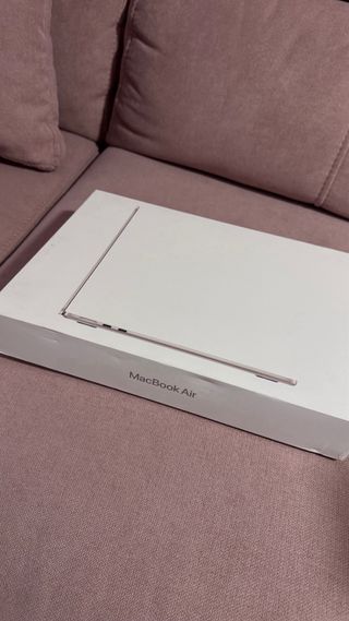 MacBook Air 13” M3 - Como nuevo