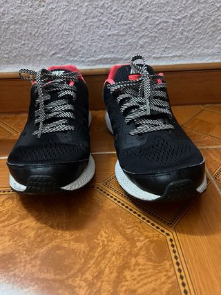 Zapatillas Nike Negras y Rosas