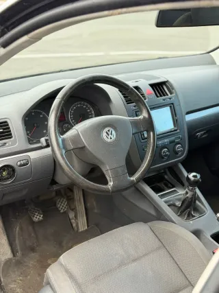 Volkswagen Golf 2005