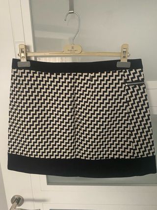 Minifalda Zigzag Negra y Blanca