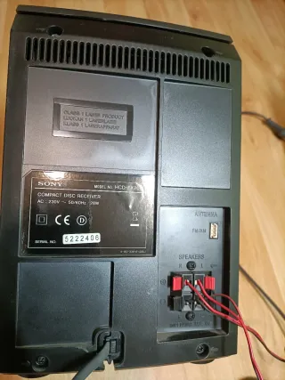 Radio Sony HCD-FX205 con altavoces