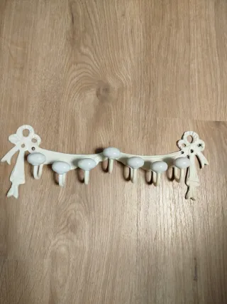 Appendiabiti bianco decorativo