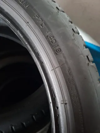 Neumáticos 235/40/19 96Y