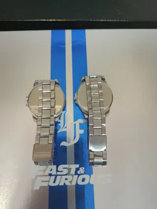 Pack 2 relojes quartz verde y plateado