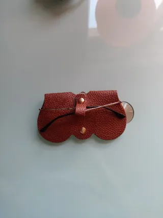 Funda para gafas con forma de gafas imitación piel