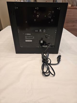 Subwoofer Yamaha Negro NS-SB050