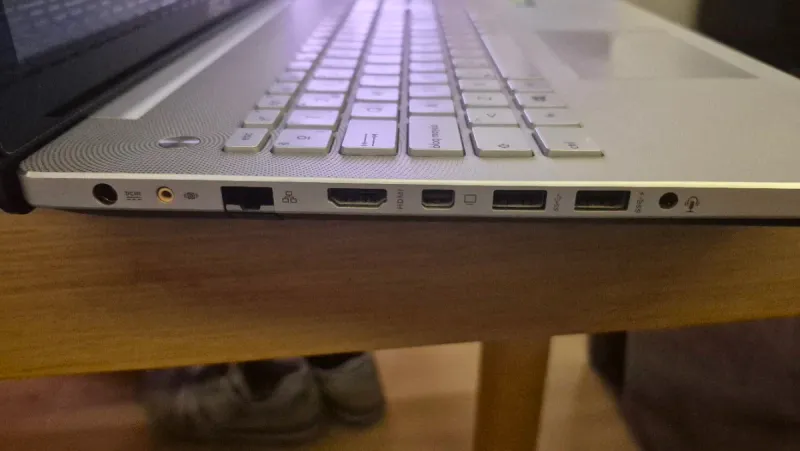 ASUS N550JV i7 16GB RAM 1TB SSD en perfecto estado afbeelding 9