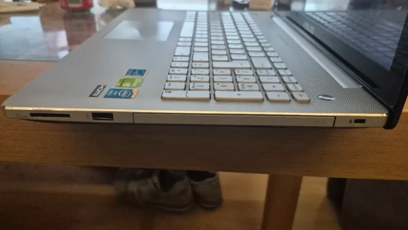 ASUS N550JV i7 16GB RAM 1TB SSD en perfecto estado afbeelding 10