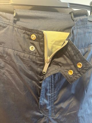 Pantalón esquí azul con tirantes talla 170cm.