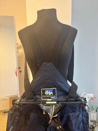 Pantalón esquí azul con tirantes talla 170cm.