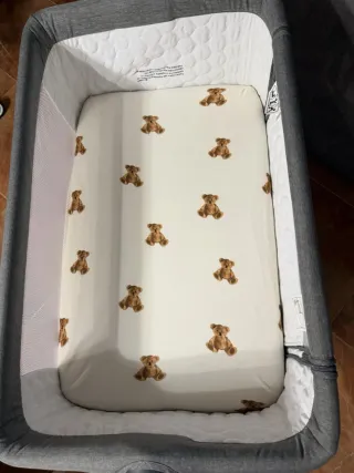 Minicuna gris con ositos