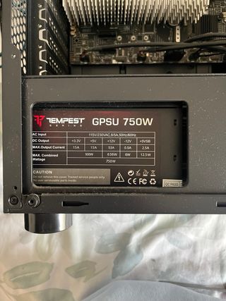 Ordenador Gaming Sobremesa MSI con monitor