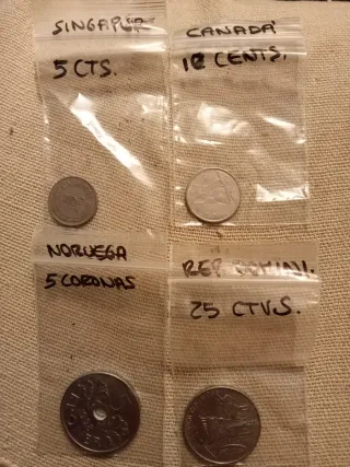 Lote de monedas internacionales