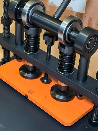 Máquina Troqueladora y Estampadora de Cuero Manual