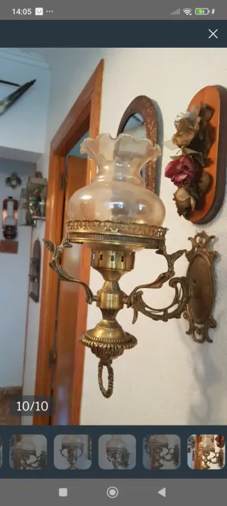 Aplique de pared dorado y transparente