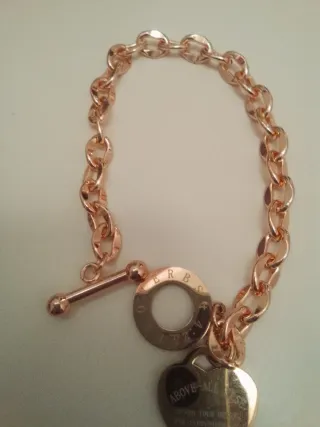 Pulsera Corazón Above All Else