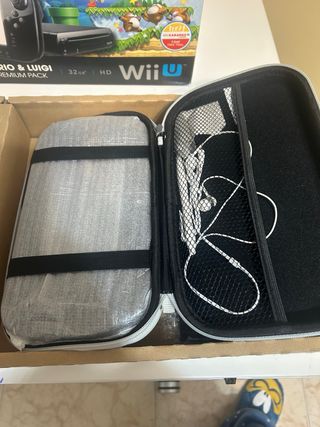 Nintendo Wii U Mario & Luigi, juegos y mando pro.