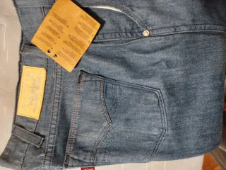 Levi's Talla S con etiqueta
