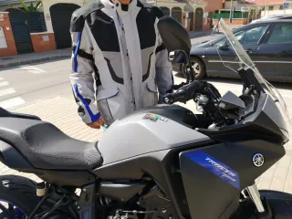 Chaqueta Yamaha Adventure Azul y Blanca
