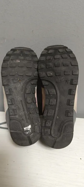 Nike MD Runner 2 Talla 37.5