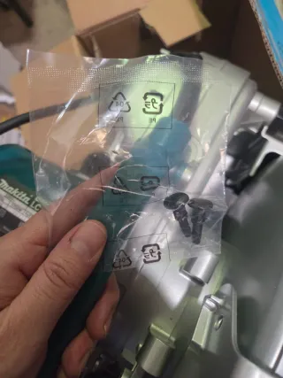Makita LC1230N Sierra Cortadora de Metales,nueva