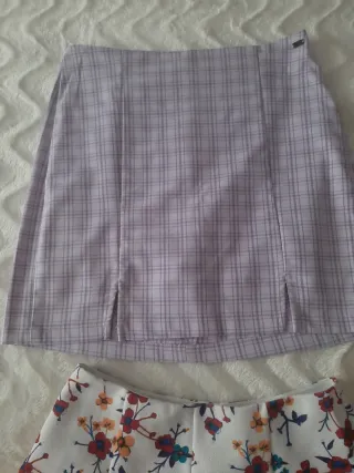 Lote 4 minifaldas estampadas