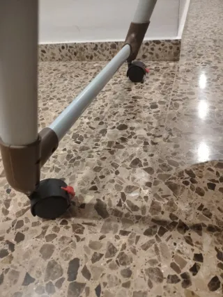 Trona de bebé Jané con bandeja extrible