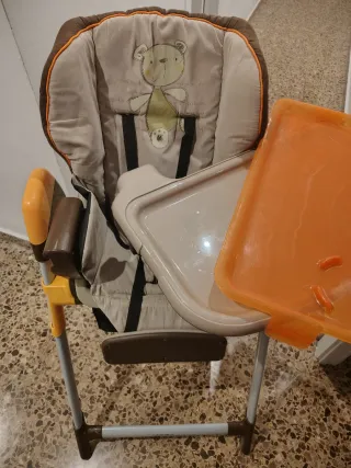 Trona de bebé Jané con bandeja extrible