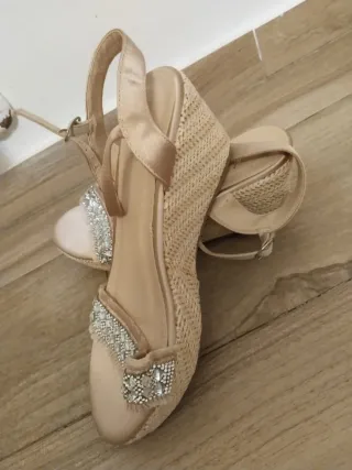 Sandalias Zara Beige Talla 35