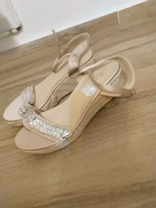 Sandalias Zara Beige Talla 35