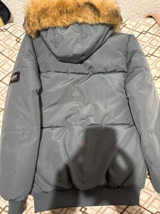 Chaqueta McKenzie gris con capucha