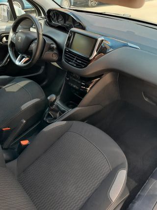 Peugeot 208 Blanco 1.2 Gasolina Etiqueta C - 5P